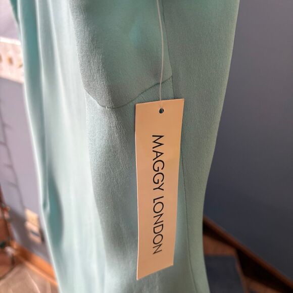 Vintage NWT Plus Size Maggy London 100% Silk, Fully Lined Shift Dress size 16 - Picture 5 of 9